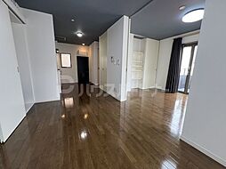 KORUTESHIYA 2階2SLDKのリビング/ダイニング