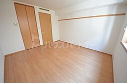 エルソルビオス 3階1Kのリビング/ダイニング