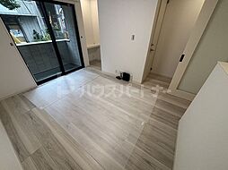 M・プーロニンフェア 201 2階1LDKのリビング/ダイニング