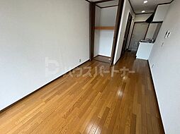 ユリイカ 206 2階ワンルームのリビング/ダイニング