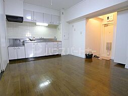 ラ・プリエ 307 3階2DKのリビング/ダイニング