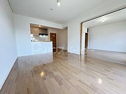 ラポール中川 203 2階3LDKのリビング/ダイニング