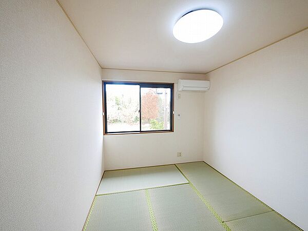 画像23:明るい和室です