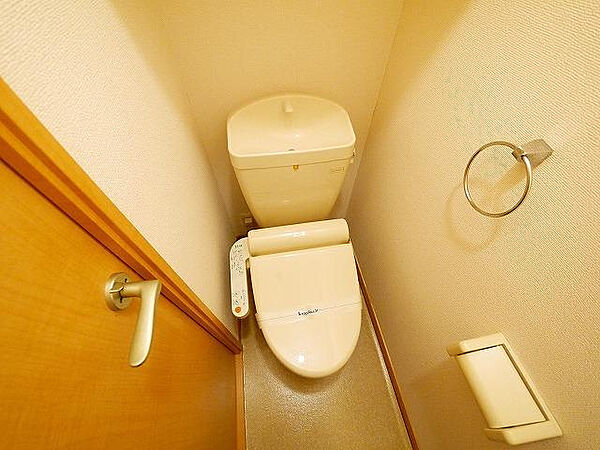 画像9:ゆったりとした空間のトイレです