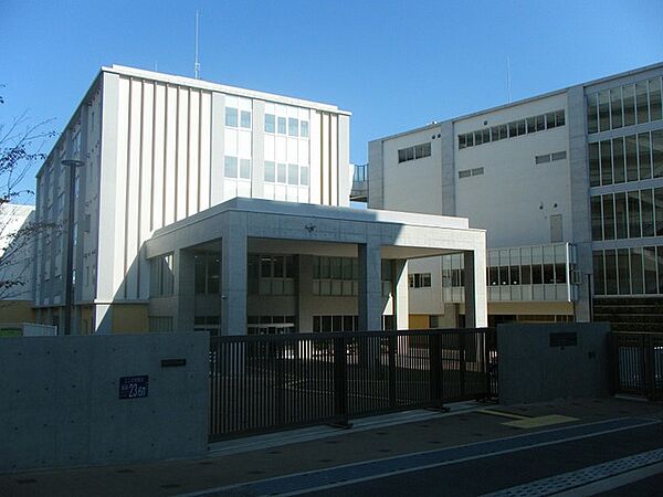 神戸市立湊翔楠中学校
