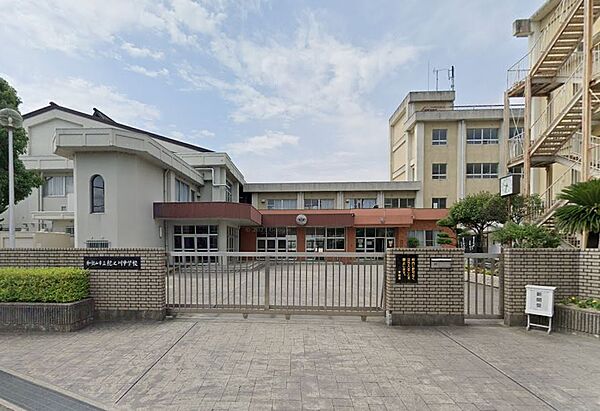 画像22:【中学校】和歌山市立紀之川中学校まで1658ｍ