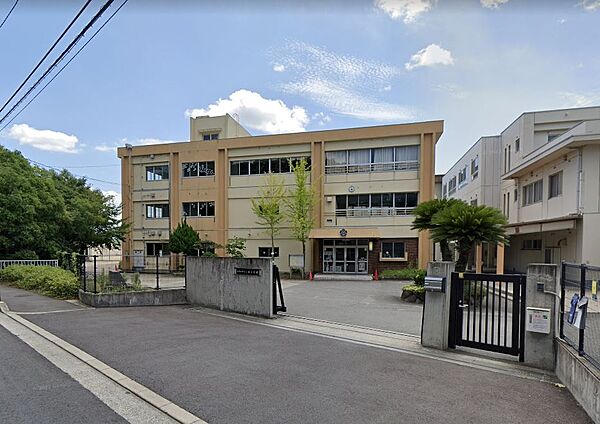 画像21:【小学校】和歌山市立三田小学校まで2558ｍ