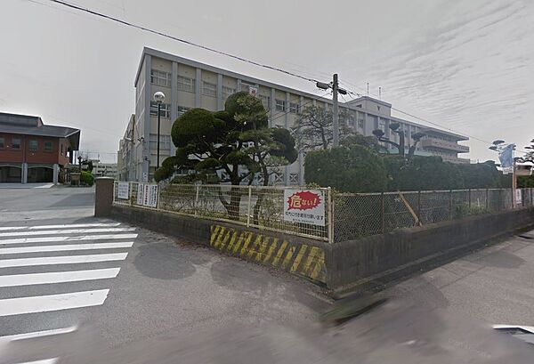 画像20:【高校】和歌山県立和歌山商業高校まで777ｍ