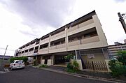 瓢箪山駅より徒歩23分 3階 築32年7ヶ月の賃貸物件