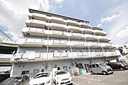 吉田駅より徒歩3分 6階 築38年の賃貸物件