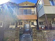 瓢箪山駅より徒歩18分 築50年 2階建の賃貸物件