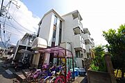 瓢箪山駅より徒歩9分 3階 築31年8ヶ月の賃貸物件
