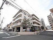 吉田駅より徒歩3分 4階 築37年の賃貸物件