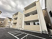 瓢箪山駅より徒歩6分 3階 築3年5ヶ月の賃貸物件