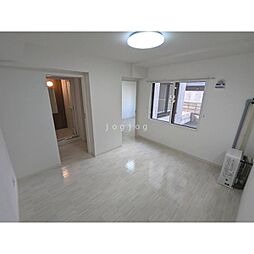 グローリア南10条 106 1階1LDKのリビング/ダイニング