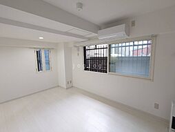 フェニックス円山 101 1階1LDKのリビング/ダイニング