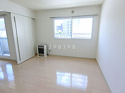 ＴｒｅＶｅｎｔｉ美術館西 207