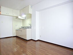 くぼたビル 703 7階2DKのリビング/ダイニング