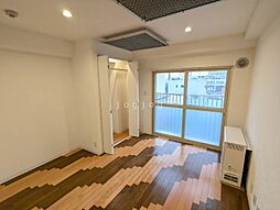 ロードサイド24 401 4階1DKのリビング/ダイニング