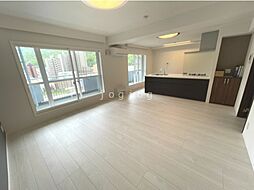 ヴォーネン伏見 702 7階2LDKのリビング/ダイニング