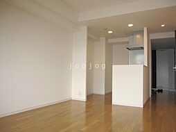 プライムメゾン大通公園 702 7階1LDKのリビング/ダイニング