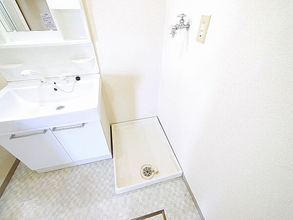 画像10:室内洗濯機置き場です