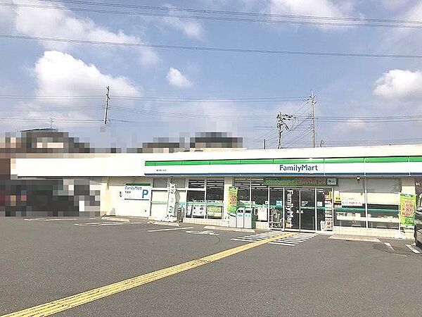 ファミリーマート 香芝高山台店