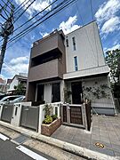 トリプレックス 1階 築3年2ヶ月の賃貸物件