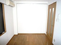 ヴィラシャルマン 401 4階1Kのリビング/ダイニング