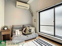 ルームズ北沢 203 2階ワンルームのリビング/ダイニング