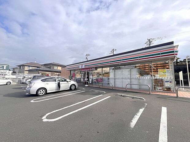セブンイレブン多賀城下馬店 徒歩6分。 450m