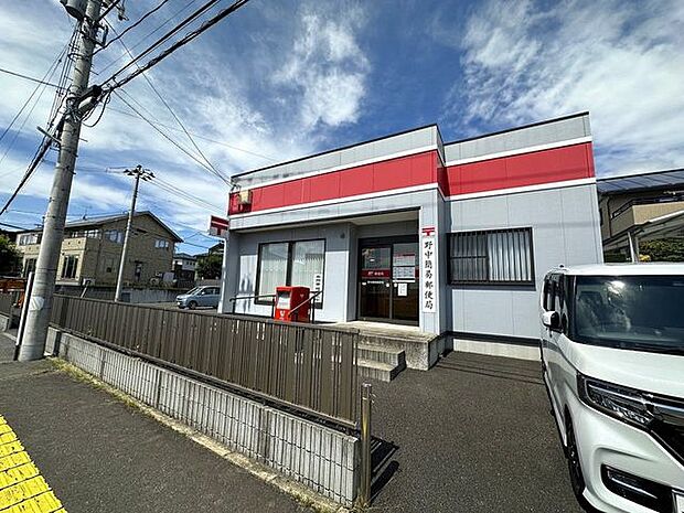 野中簡易郵便局 徒歩9分。 710m