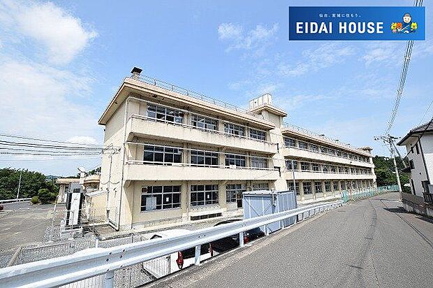 塩竃市立玉川中学校 徒歩12分。 900m