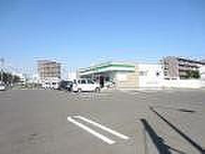 ファミリーマート仙台西中田店 徒歩8分。 570m