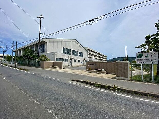 石巻市立住吉中学校 徒歩17分。 1320m