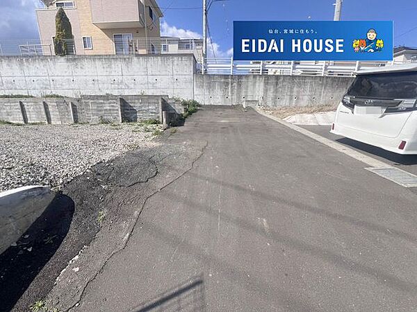 現地