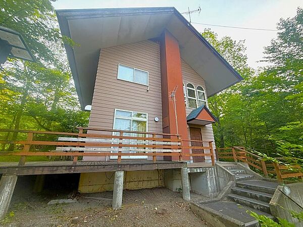 detached 宮城県刈田郡蔵王町遠刈田温泉字清水原
地図を見る