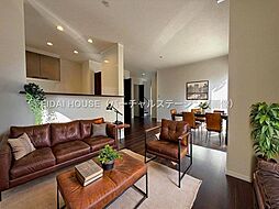 鈎取4丁目 3LDKのリビング/ダイニング