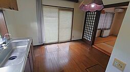 千賀の台3丁目 5LDKの室内