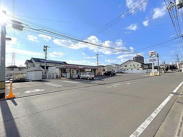 セブンイレブン仙台郡山4丁目店 徒歩11分。 850m