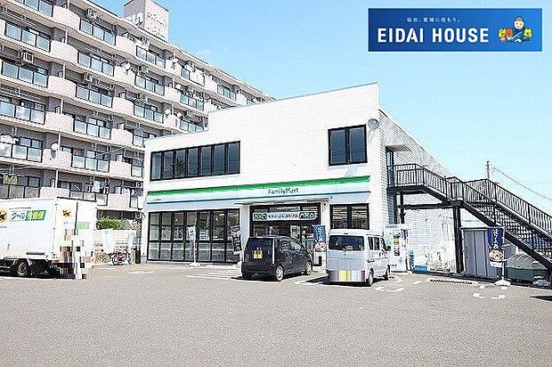 ファミリーマート仙台八木山店 徒歩11分。 810m