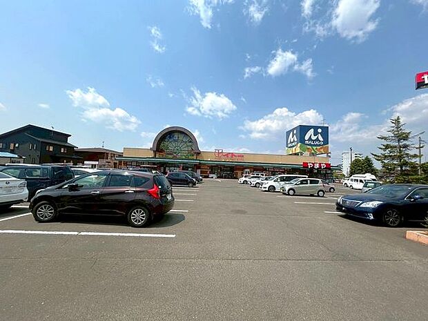 イトーチェーンマルコ店 徒歩5分。 380m