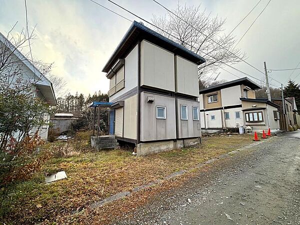 detached 宮城県刈田郡蔵王町遠刈田温泉字新地東裏山
地図を見る