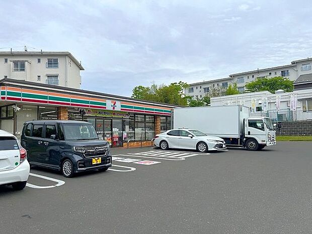 セブンイレブン仙台将監9丁目店 徒歩9分。 650m