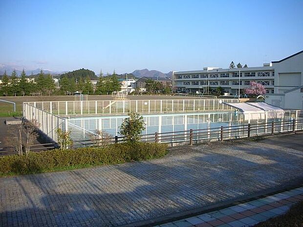 富谷小学校 1330m
