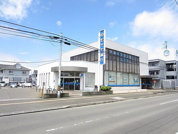 七十七銀行沖野支店 徒歩12分。 900m