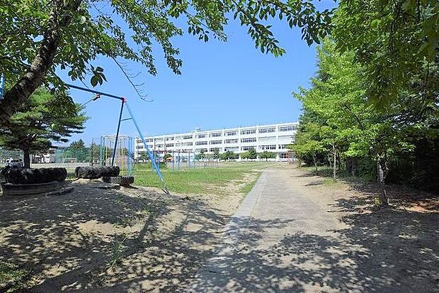 仙台市立長命ケ丘小学校 徒歩2分。 100m