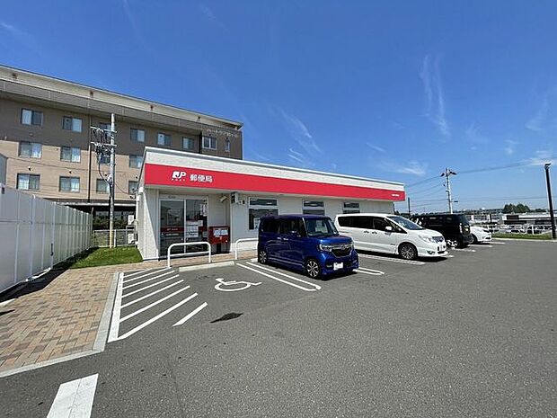 仙台鶴ケ谷郵便局 徒歩7分。 490m