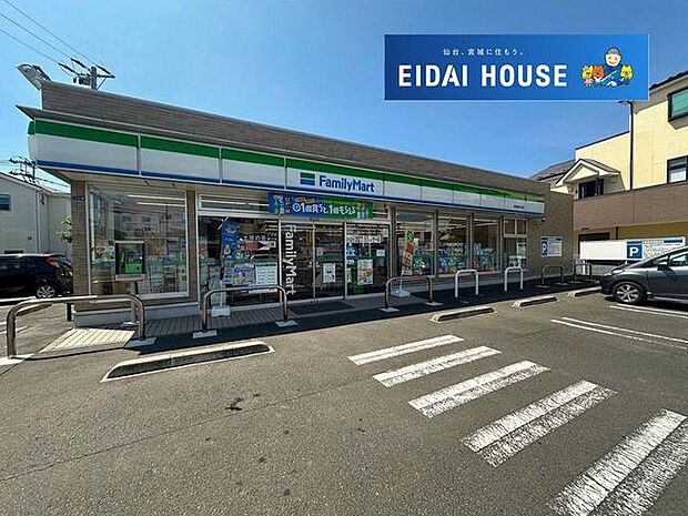 ファミリーマート多賀城大代店 徒歩2分。 150m