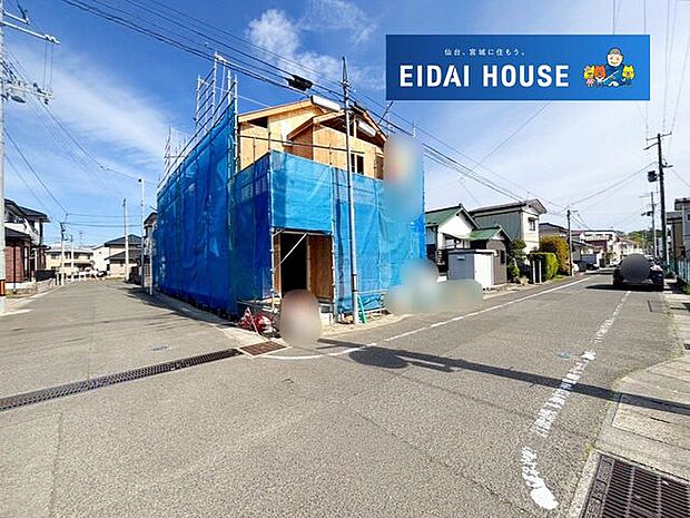 前面道路を含む現地現況外観写真
